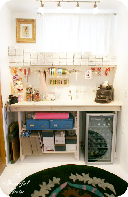 Vanessa Valencia Country House Office Packaging station 36