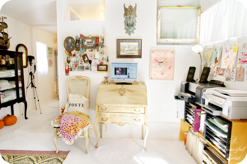 Vanessa Valencia Country House office 4