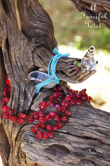 Little hands coming out of the wood 7 Little hands coming out of the wood 7