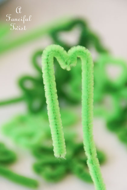 Pipe cleaner rings 12 Pipe cleaner rings 12