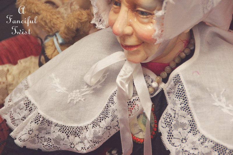 Gloves and books 12 Gloves and books 12