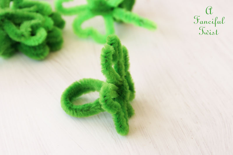 Pipe cleaner rings 3 Pipe cleaner rings 3