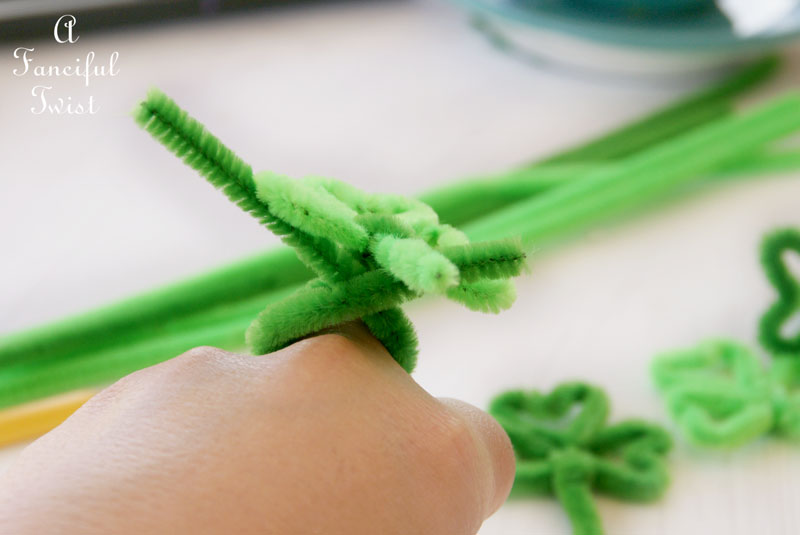 Pipe cleaner rings 31 Pipe cleaner rings 31