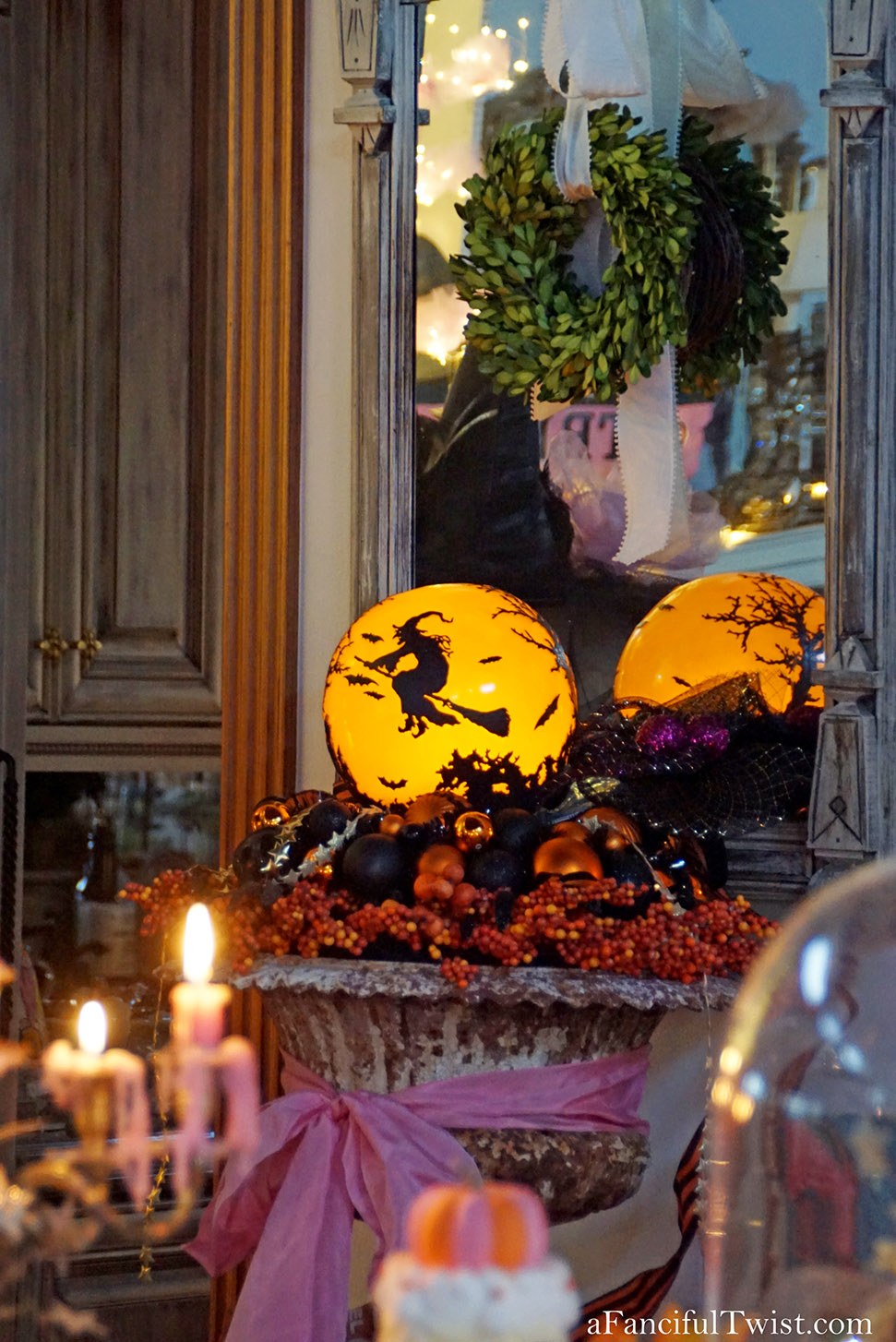 Halloween magic tablescape 25 Halloween magic tablescape 25