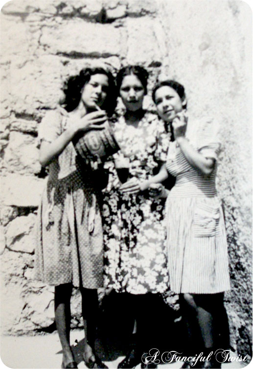 Grandma_and_her_sisters Grandma_and_her_sisters