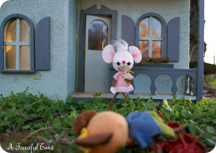 Mouseboy_falls_in_love_12 Mouseboy_falls_in_love_12